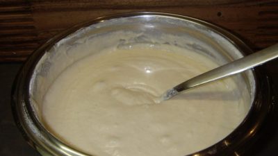 Бездрожжевое тесто для пиццы со сметаной и майонезом