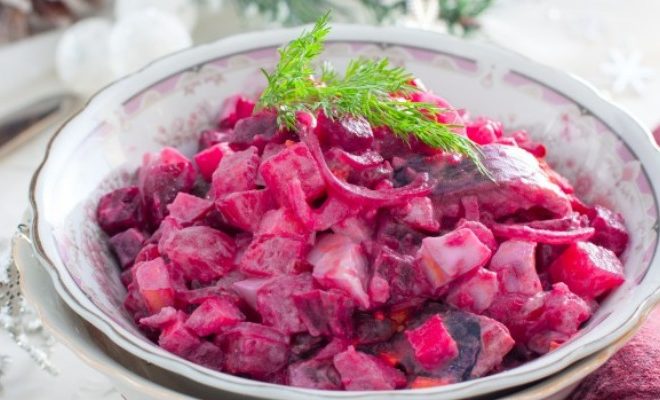 Салат из свеклы с чесноком на зиму — рецепт с фото