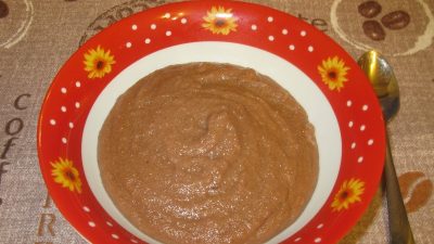 Манная каша с какао в мультиварке