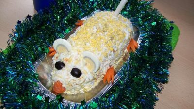 Салат «Мышка» с орехами