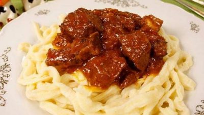 Татарское азу из говядины с макаронами