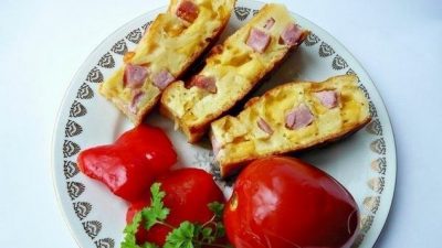 Пирог с сыром и ветчиной на кефире в духовке
