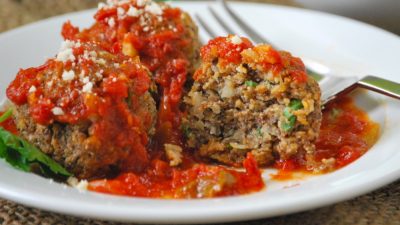 Тефтели из куриного фарша с грибами и сыром