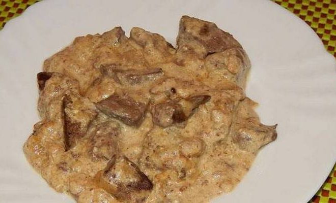 Печень говяжья в сметане (в мультиварке) | Recipe | Ethnic recipes, Recipes, Food