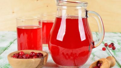 Морс из свежей брусники с сахаром