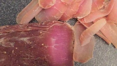 Вяленая свинина с красным перцем