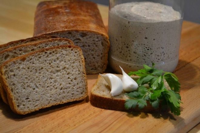 Ржаной хлеб на готовой закваске в хлебопечке