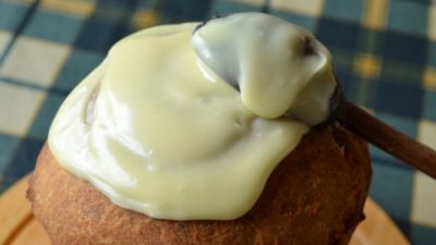 Глазурь для кулича из белого шоколада и масла