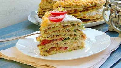 Кабачковый торт с сыром и зеленью