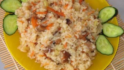 Рисовая каша с грибами и овощами в мультиварке