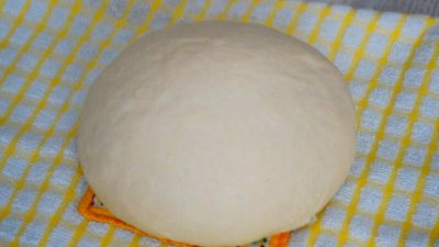 Дрожжевое тесто для пиццы на воде «Окоп»