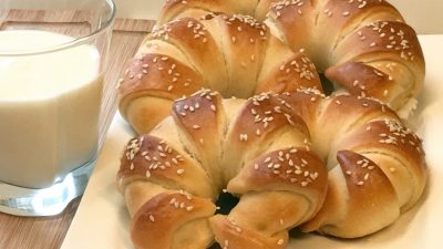 Турецкие рогалики с творожно-сырной начинкой