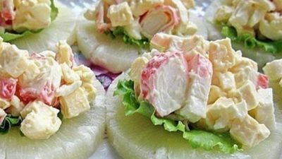 Ананасовая закуска с крабовыми палочками