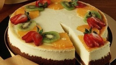 Английский чизкейк с изюмом и фруктами