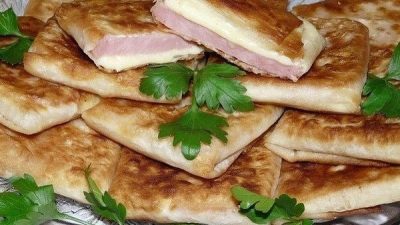 Армянский лаваш с начинкой из ветчины и сыра