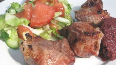 Ароматный шашлык на гранатовом соке