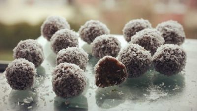 Банановые конфеты с орехами и сухофруктами