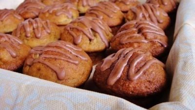 Банановые маффины «Чунга-Чанга» с глазурью