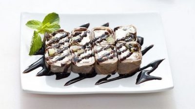 Банановые роллы в темном шоколаде