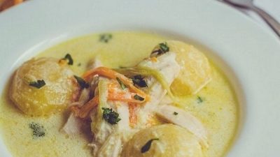 Бельгийский суп с курицей «Ватерзой»