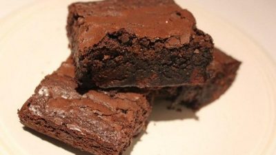 Белковые батончики с творогом и арахисовым маслом