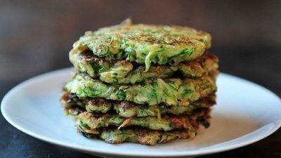 Блинчики из цуккини и картофеля