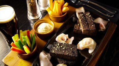 Бородинские гренки с чесночным маслом в духовке