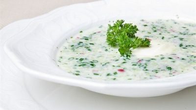 Ботвинья на сыворотке и кислом молоке