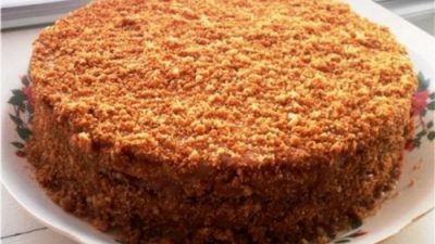 Божественный медовый тортик с вареной сгущенкой