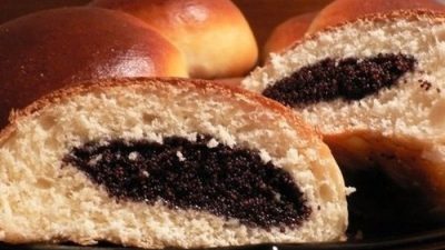 Булочки с начинкой из меда и мака