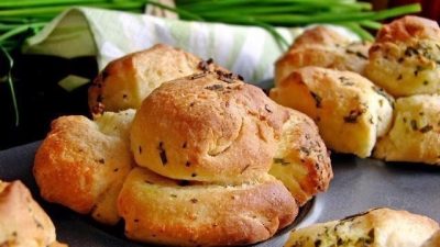 Булочки с зеленью к борщу или бульону