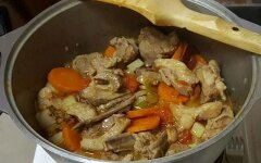 Баранина с помидорами и баклажанами по-кавказски
