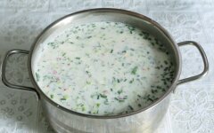 Окрошка овощная на кефире без колбасы и мяса