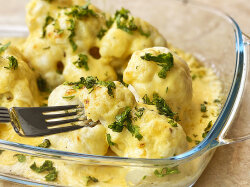 Цветная капуста под соусом бешамель за 15 минут
