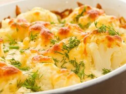 Запеканка из цветной капусты с куриным филе под сыром