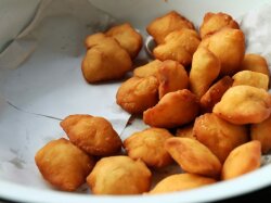 Банановые пончики с крахмалом