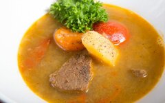 Харчо из баранины со сладким перцем