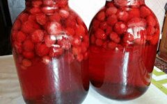 Компот из клубники в мультиварке со стерилизацией