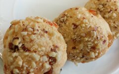 Творожное печенье с изюмом и курагой