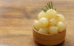 Маринованный посевной лук на зиму