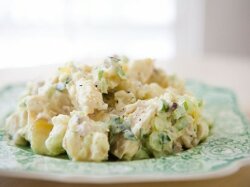 Салат картофельный под соусом по-татарски