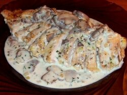 Куриные грудки с картофелем в сметане