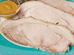 Свиной карбонат с чесноком запеченный в духовке