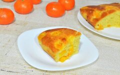 Шарлотка с тыквой, апельсинами и цукатами