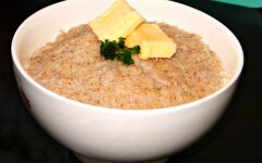 Молочная каша из чечевицы с грецкими орехами