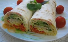 Рулет из лаваша с цветной начинкой