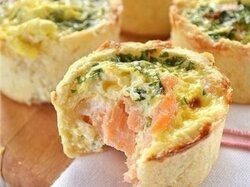 Тарталетки с соленой семгой в духовке