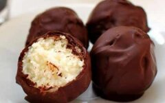 Домашние кокосовые конфеты в молочном шоколаде