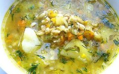 Постный рассольник с рисом и чесноком