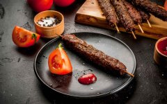 Люля-кебаб из свинины с кинзой